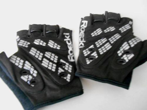 Paar rad handschuhe mit - rad,